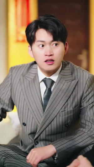 九龙冰室之龙在人间（77集）最火短剧热播