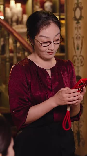 儿女才是自家人(36集) 儿女才是自家人(36集)爆款短剧推荐