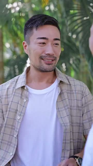 退休后霸道总裁爱上我(72集) 退休后霸道总裁爱上我(72集)短剧抢先看