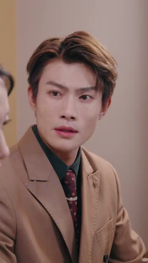 叶少给点力,少夫人又要离婚了(46集) 叶少给点力,少夫人又要离婚了(46集)热播短剧抢先看