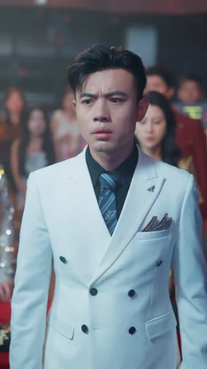 顶流（62集）好看短剧抢先看