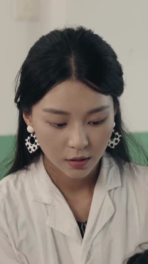 我在八零年代卖烧烤(67集) 我在八零年代卖烧烤(67集)熬夜追短剧