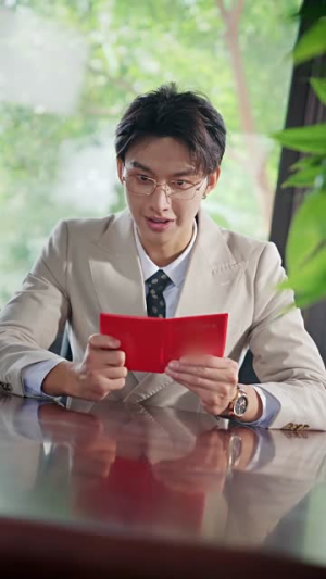 翻墙逃婚,萌妻休想逃(78集) 翻墙逃婚,萌妻休想逃(78集)最新热门短剧