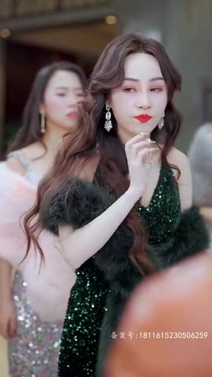 五年后大佬妈咪携宝飒翻全豪门(92集) 五年后大佬妈咪携宝飒翻全豪门(92集)超级好看的短剧