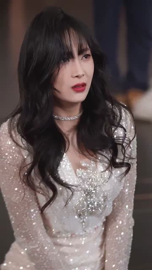 中年离婚后她名动商界(30集) 中年离婚后她名动商界(30集) 追短剧关注我