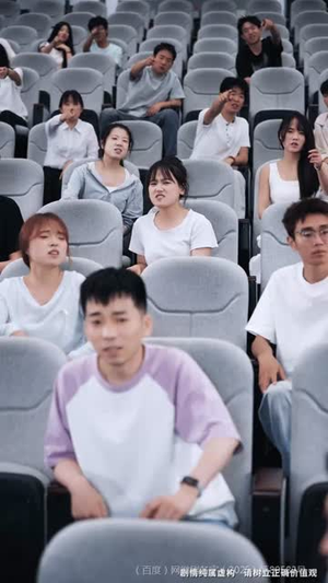 奶奶的废品车载我进清华(60集) 奶奶的废品车载我进清华(60集)精彩片段