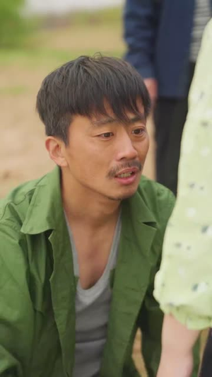 父亲的三轮车(50集) 父亲的三轮车(50集)每日分享短剧