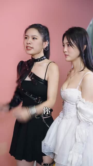 龙隐芳邻房客小姐请自重 (76集) 龙隐芳邻房客小姐请自重 (76集)最火爆的短剧