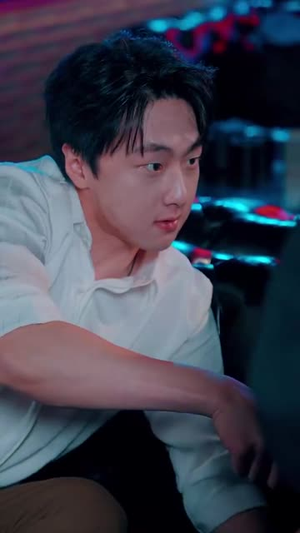 高手下山老婆是冰山女神 (85集) 高手下山老婆是冰山女神 (85集)全集