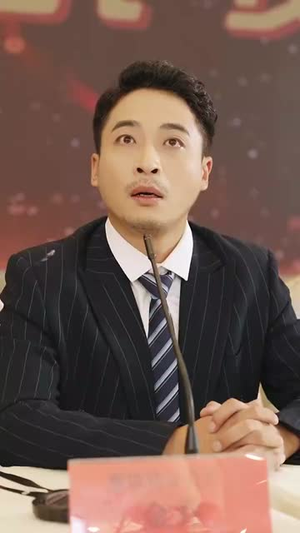 都市巨擘我的手机兑换万物 (62集) 都市巨擘我的手机兑换万物 (62集)热门短剧排行榜