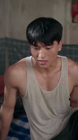 穿回六零我靠媳妇空间逆袭 (80集) 穿回六零我靠媳妇空间逆袭 (80集)解说