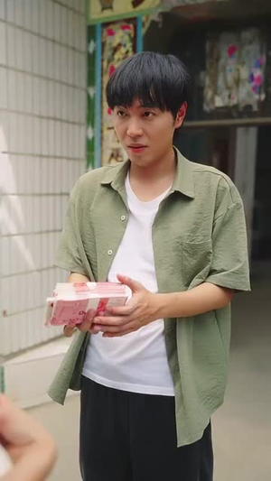 最强小村医(110集) 最强小村医(110集)火爆短剧热播中