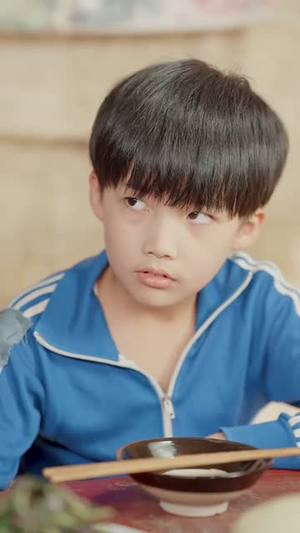 反派继母带崽儿顿顿炫肉(70集) 反派继母带崽儿顿顿炫肉(70集)完整版免费观看